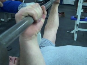 how-to-bench-keep-wrists-straight