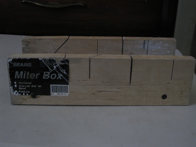 Miter Box for Sawing PVC Pipes